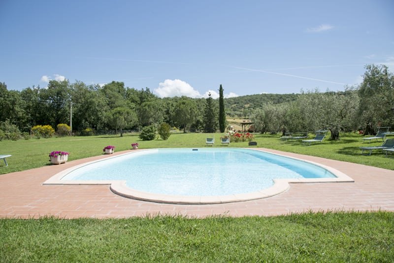 Farmhouse on Lake Trasimeno, on the border between Umbria and Tuscany | La Sosta di Annibale – Tuoro sul Trasimeno