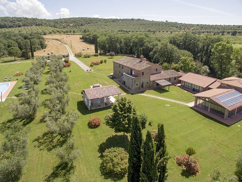 I prezzi degli appartamenti dell’agriturismo con piscina in Umbria | Agriturismo La Sosta di Annibale